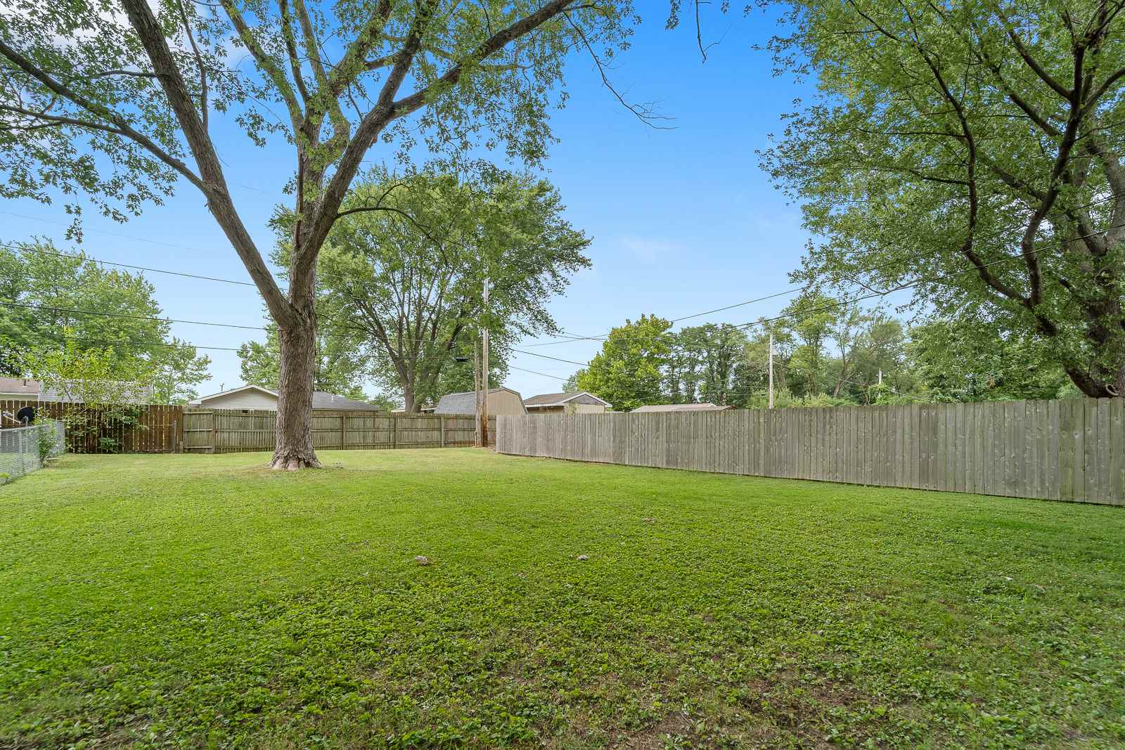 3329 Mars Avenue Springfield, IL 62707 - Photo 3 of 31