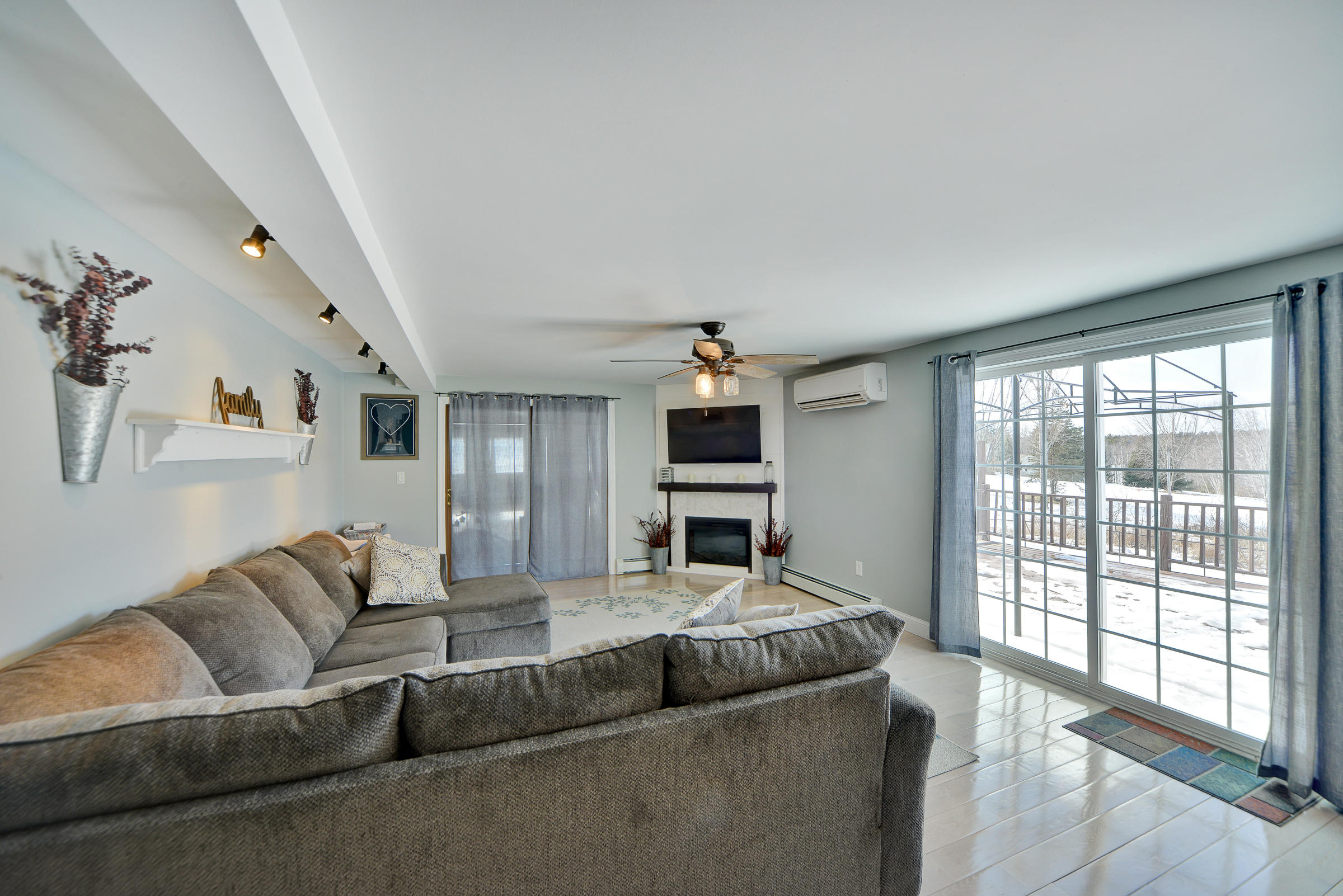 6 Pond Road South China, ME 04358 - Photo 10 of 52 107917-14