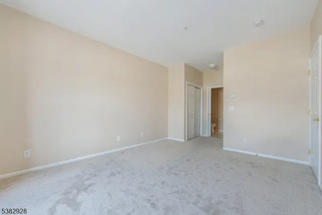 $269,500 | 9302 Richmond Road, Unit 302, West Milford, NJ 07480