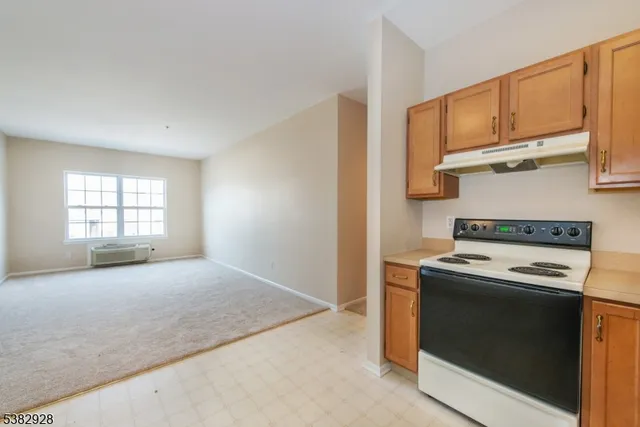 $269,500 | 9302 Richmond Road, Unit 302, West Milford, NJ 07480