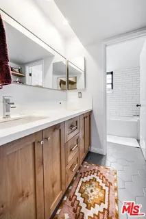 $829,000 | 4420 Tujunga Avenue, Unit 2, North Hollywood, CA 91602