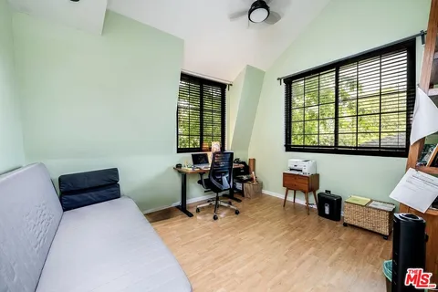 $829,000 | 4420 Tujunga Avenue, Unit 2, North Hollywood, CA 91602