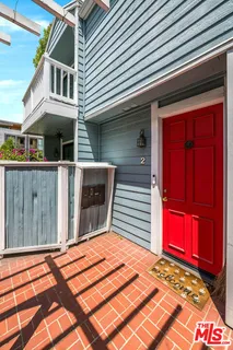 $829,000 | 4420 Tujunga Avenue, Unit 2, North Hollywood, CA 91602