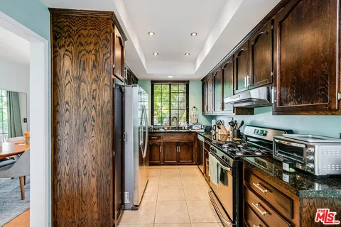 $829,000 | 4420 Tujunga Avenue, Unit 2, North Hollywood, CA 91602
