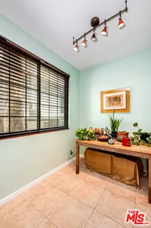 $829,000 | 4420 Tujunga Avenue, Unit 2, North Hollywood, CA 91602