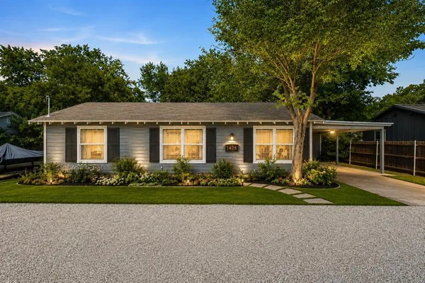 $295,000 | 1001 North Carroll Boulevard, Denton, TX 76201