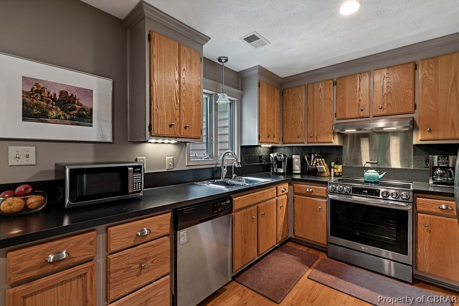 11021 Harcum Road Gloucester, VA 23061 - Photo 15 of 47 Gallery Image 15