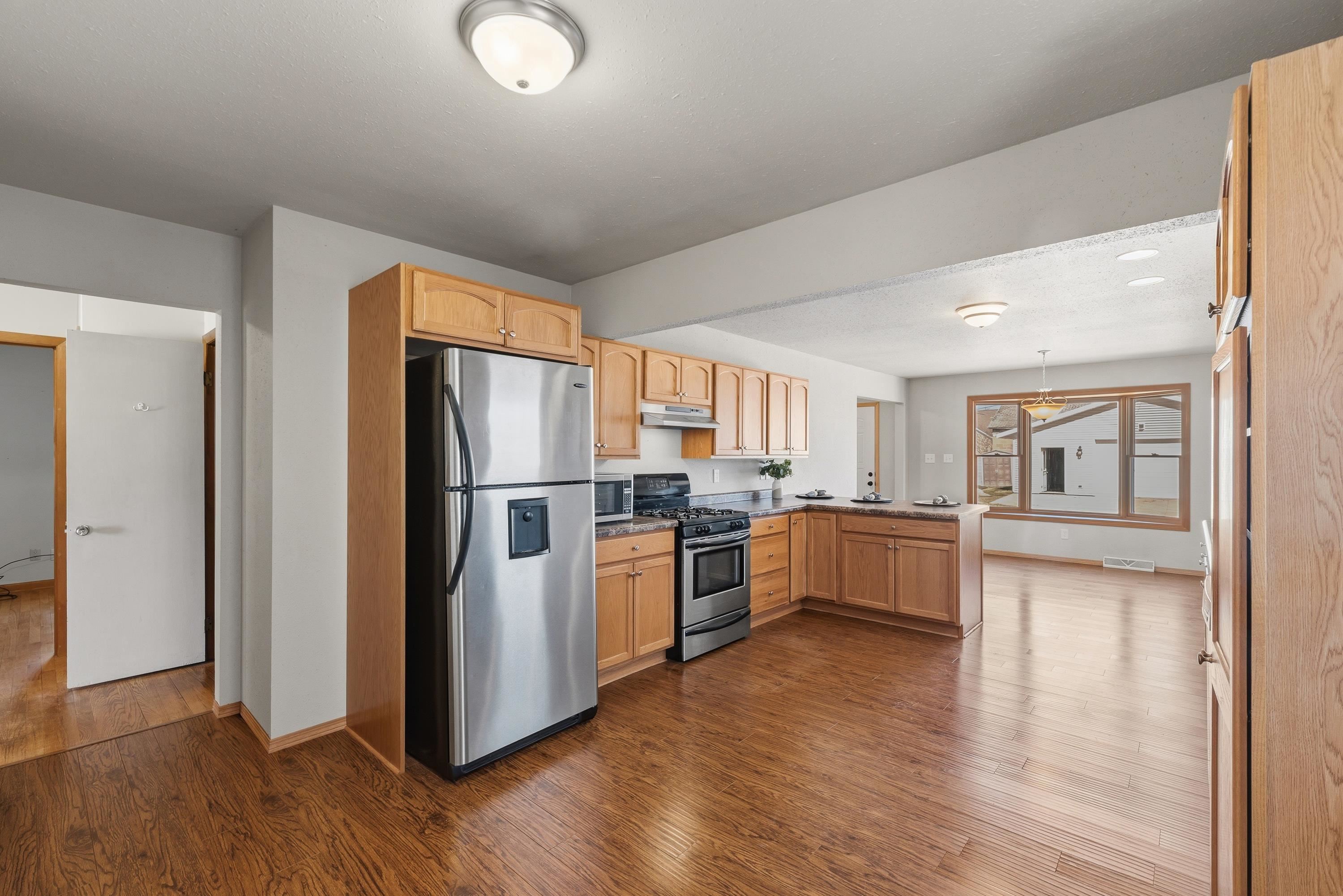 202 Hamilton Street Beaver Dam, WI 53916 - Photo 8 of 29