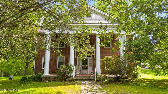 $575,000 | 502 Middlesboro Road, La Follette, TN 37766