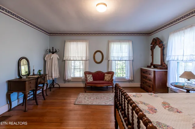 $575,000 | 502 Middlesboro Road, La Follette, TN 37766