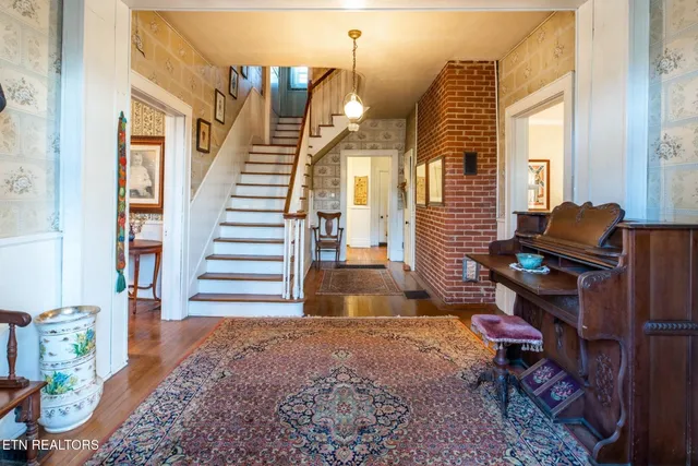 $575,000 | 502 Middlesboro Road, La Follette, TN 37766