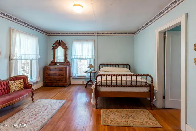 $575,000 | 502 Middlesboro Road, La Follette, TN 37766