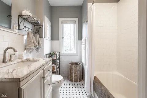 $600,000 | 5769 Wildwood Avenue, Indianapolis, IN 46220