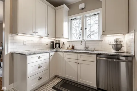 $600,000 | 5769 Wildwood Avenue, Indianapolis, IN 46220