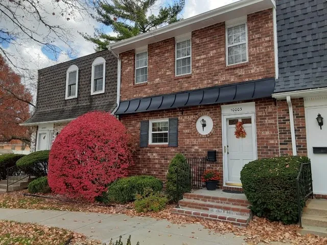 $229,950 | 10003 West 95th Street, Overland Park, KS 66212