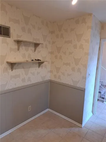 $229,950 | 10003 West 95th Street, Overland Park, KS 66212