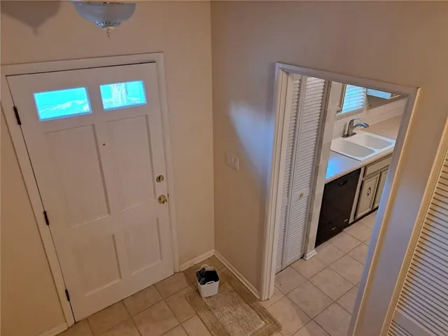 $229,950 | 10003 West 95th Street, Overland Park, KS 66212