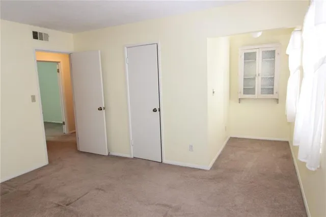 $229,950 | 10003 West 95th Street, Overland Park, KS 66212