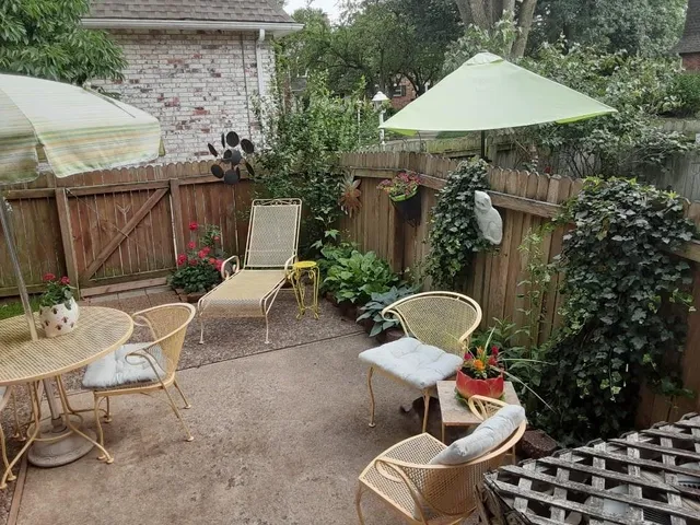 $229,950 | 10003 West 95th Street, Overland Park, KS 66212