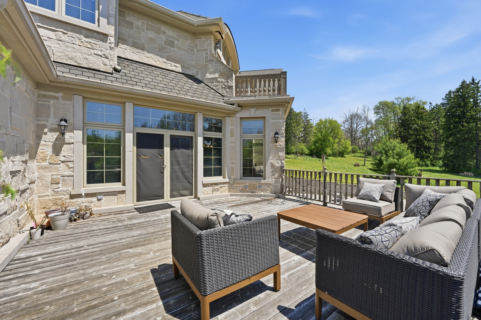 1201 Plum Tree Road Barrington, IL 60010 - Photo 95 of 99
