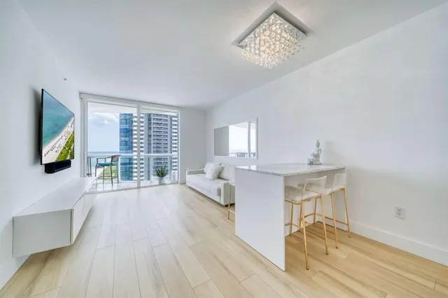 $830,000 | 6365 Collins Avenue, Unit 2406, Miami Beach, FL 33141