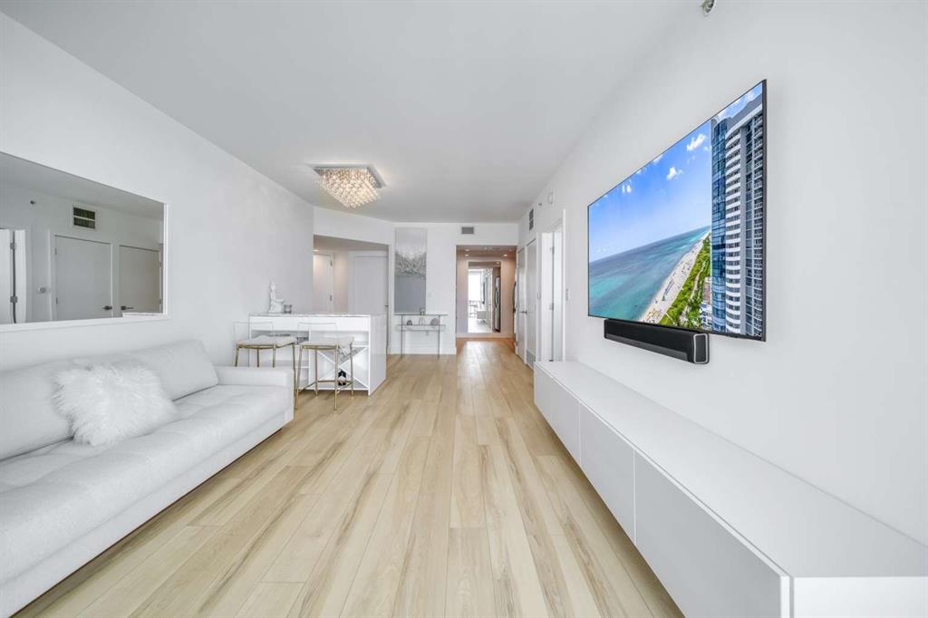 6365 Collins Avenue, Unit 2406 Miami Beach, FL 33141 - Photo 7 of 21