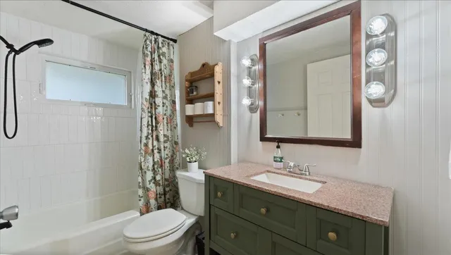 $299,000 | 228 Terrace Drive Southwest, Willmar, MN 56201