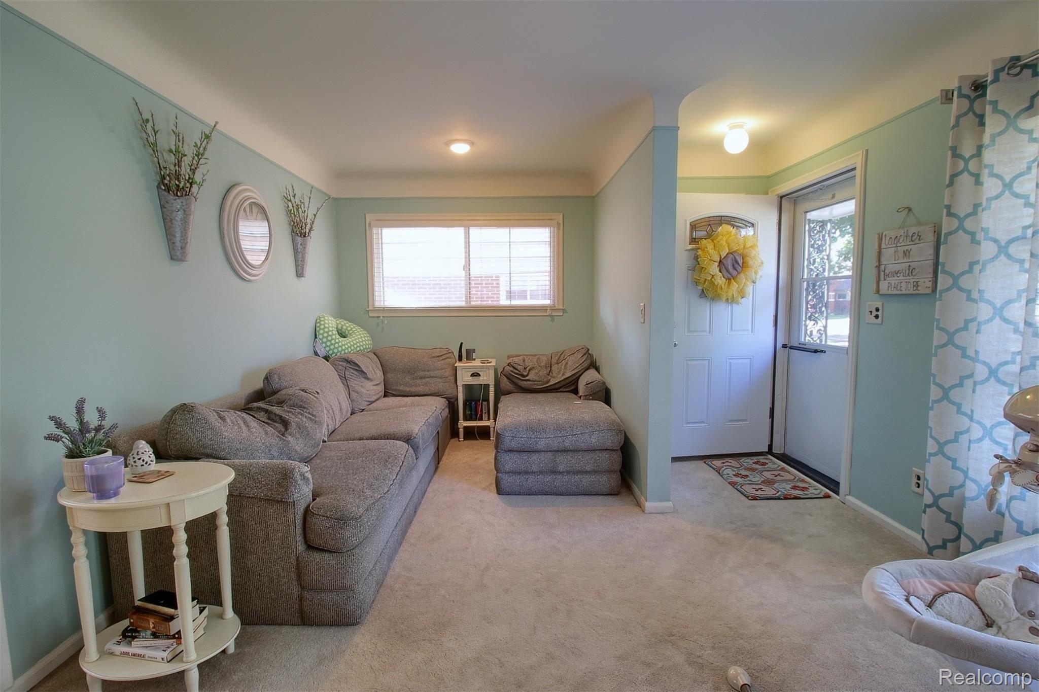 7885 Merrick Street Taylor, MI 48180 - Photo 3 of 26 4-Great Room 2nd View.jpg