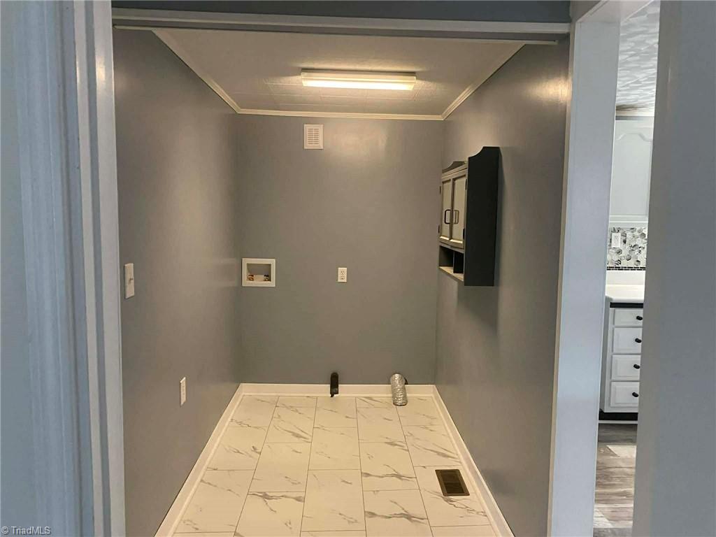 140 Overbrook Road Salisbury, NC 28147 - Photo 10 of 27 Laundry Room