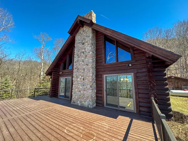 $710,000 | N2947 Pebble Valley Road, Stoddard, WI 54658