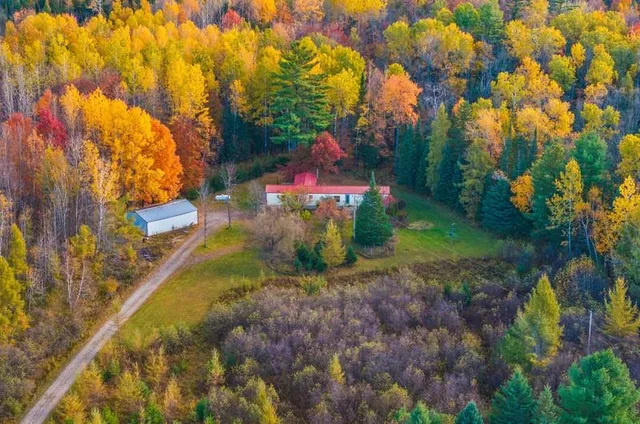 $214,900 | W6496 No 7 Lane, Menominee, MI 49858