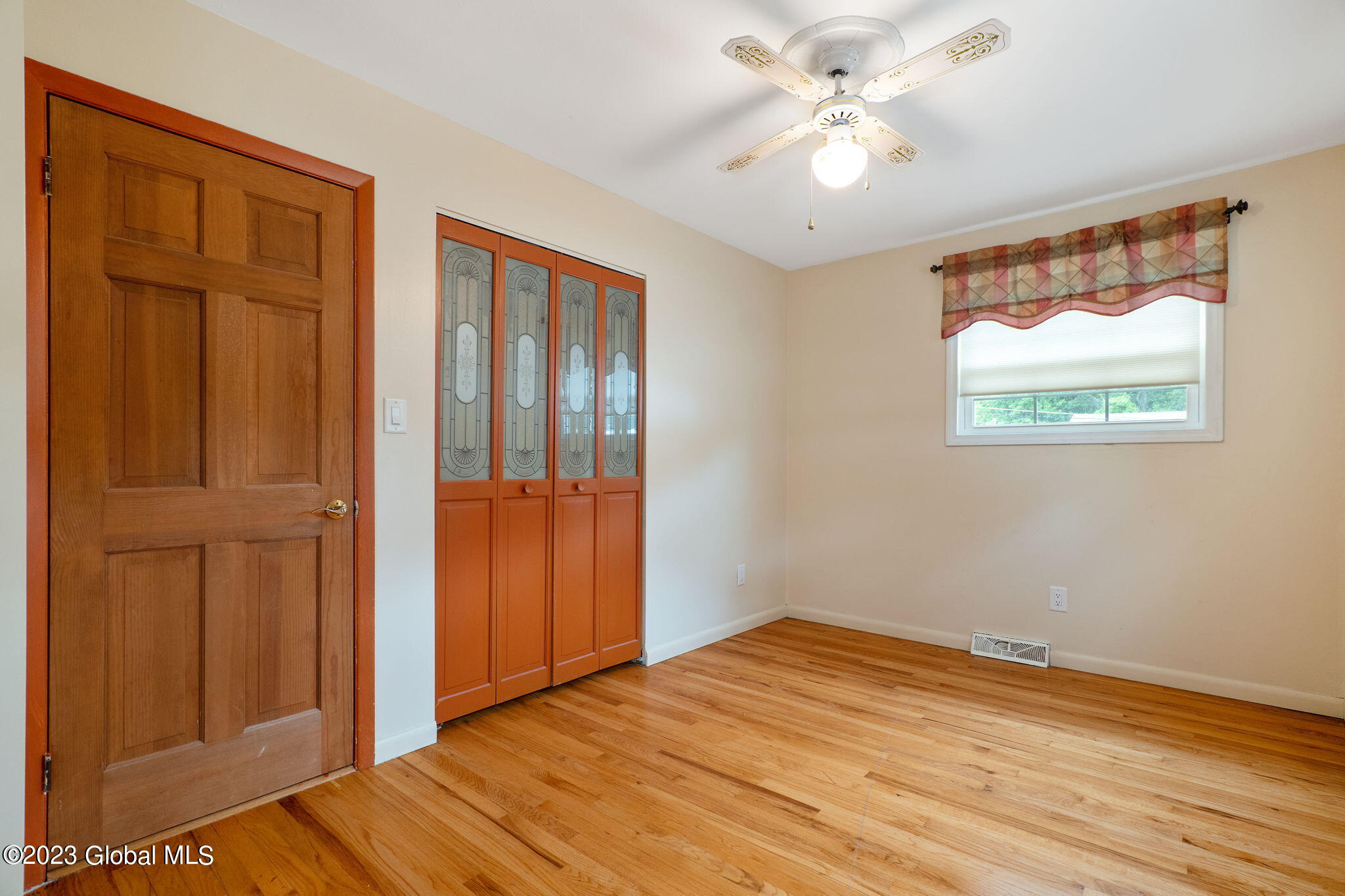 89 Rapple Drive Colonie, NY 12205 - Photo 16 of 37 14-web-or-mls-89RappleDr_14