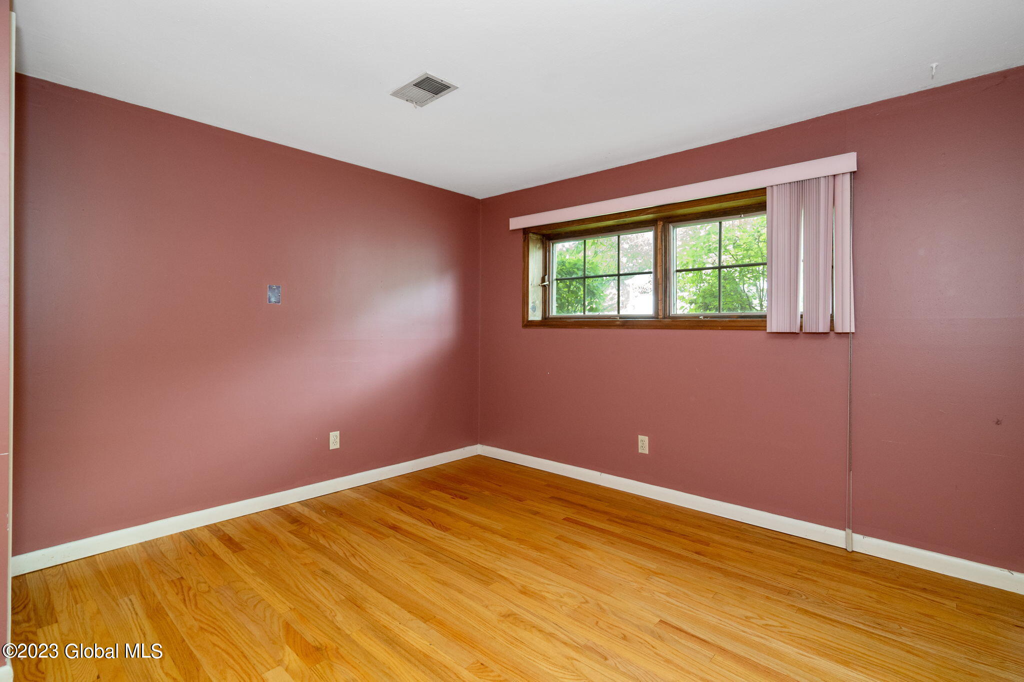 89 Rapple Drive Colonie, NY 12205 - Photo 20 of 37 20-web-or-mls-89RappleDr_20