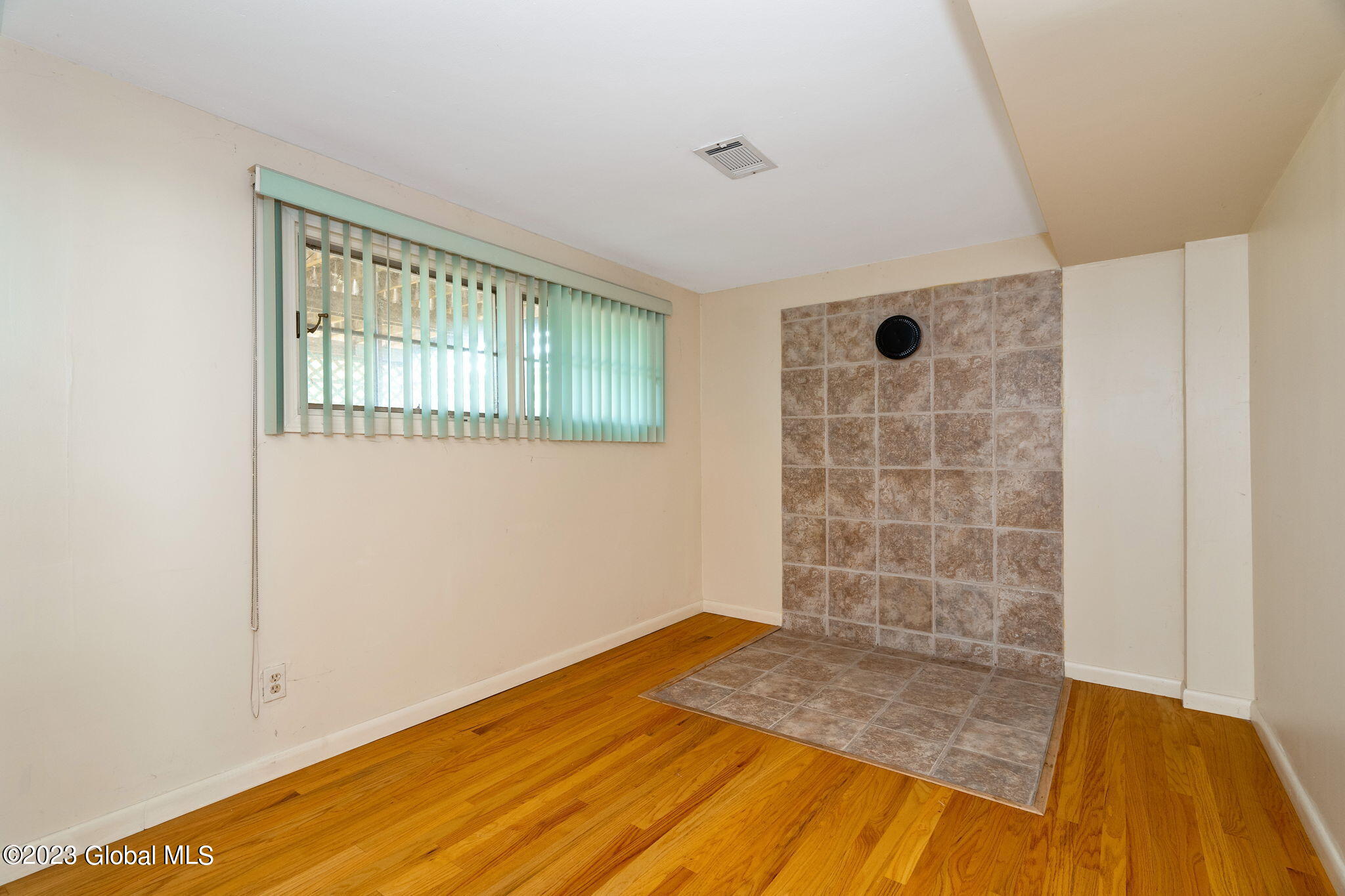 89 Rapple Drive Colonie, NY 12205 - Photo 23 of 37 23-web-or-mls-89RappleDr_23