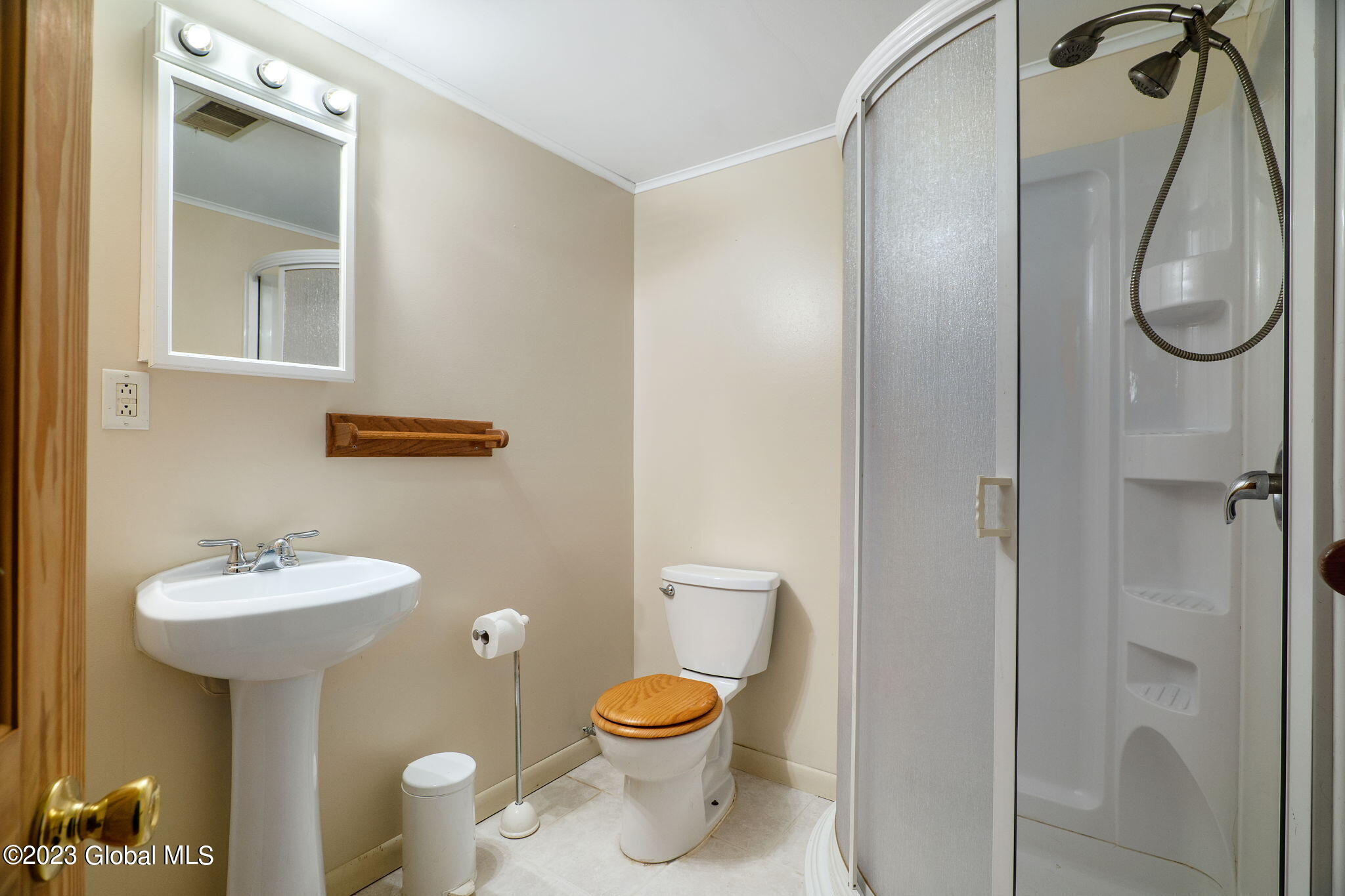 89 Rapple Drive Colonie, NY 12205 - Photo 26 of 37 26-web-or-mls-89RappleDr_26