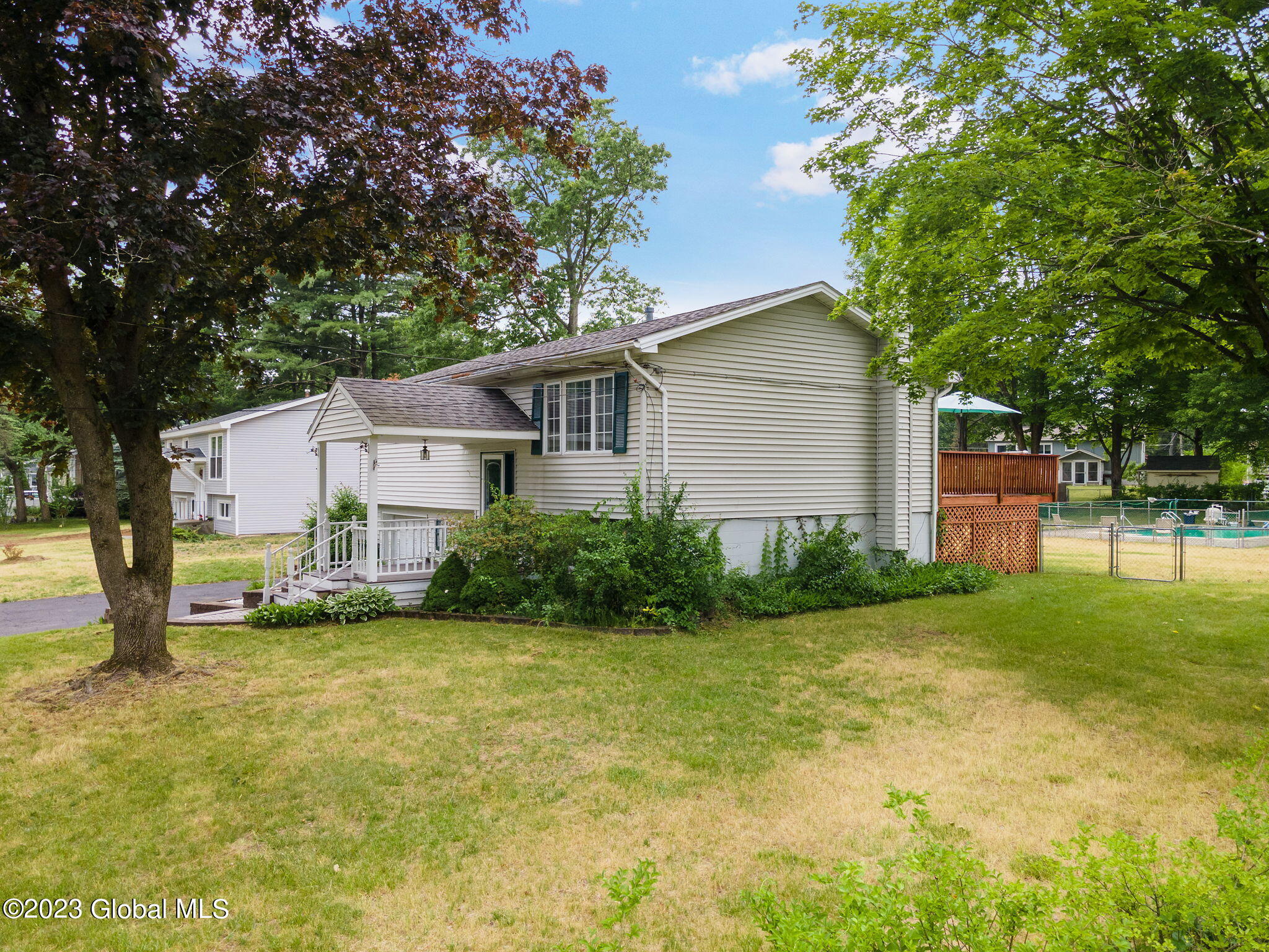 89 Rapple Drive Colonie, NY 12205 - Photo 35 of 37 36-web-or-mls-89RappleDr_36