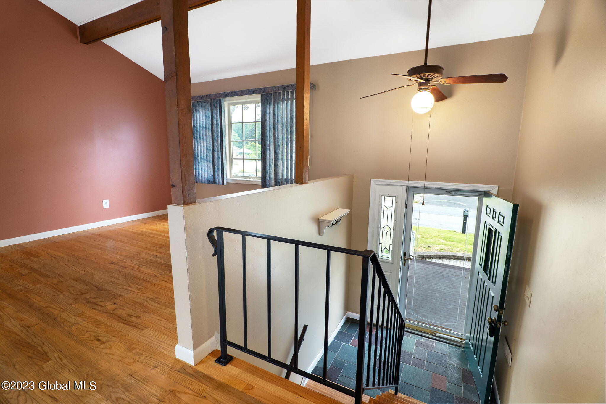 89 Rapple Drive Colonie, NY 12205 - Photo 6 of 37 5-web-or-mls-89RappleDr_05