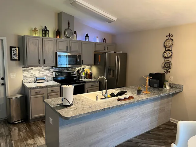 $2,200 | 8467 Hannary Drive, Tallahassee, FL 32312