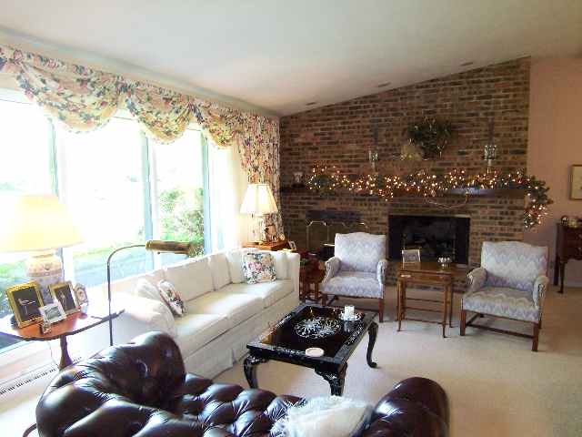 406 West Wolf Road Peoria, IL 61614 - Photo 2 of 9 Gallery Image 2