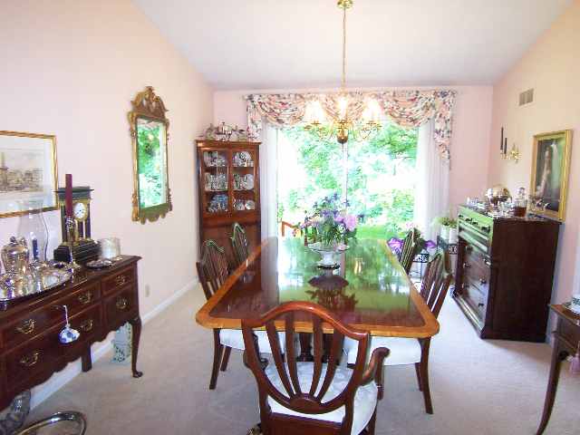 406 West Wolf Road Peoria, IL 61614 - Photo 3 of 9 Gallery Image 3