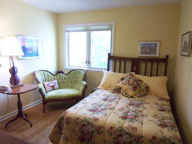 406 West Wolf Road Peoria, IL 61614 - Photo 6 of 9 Gallery Image 6