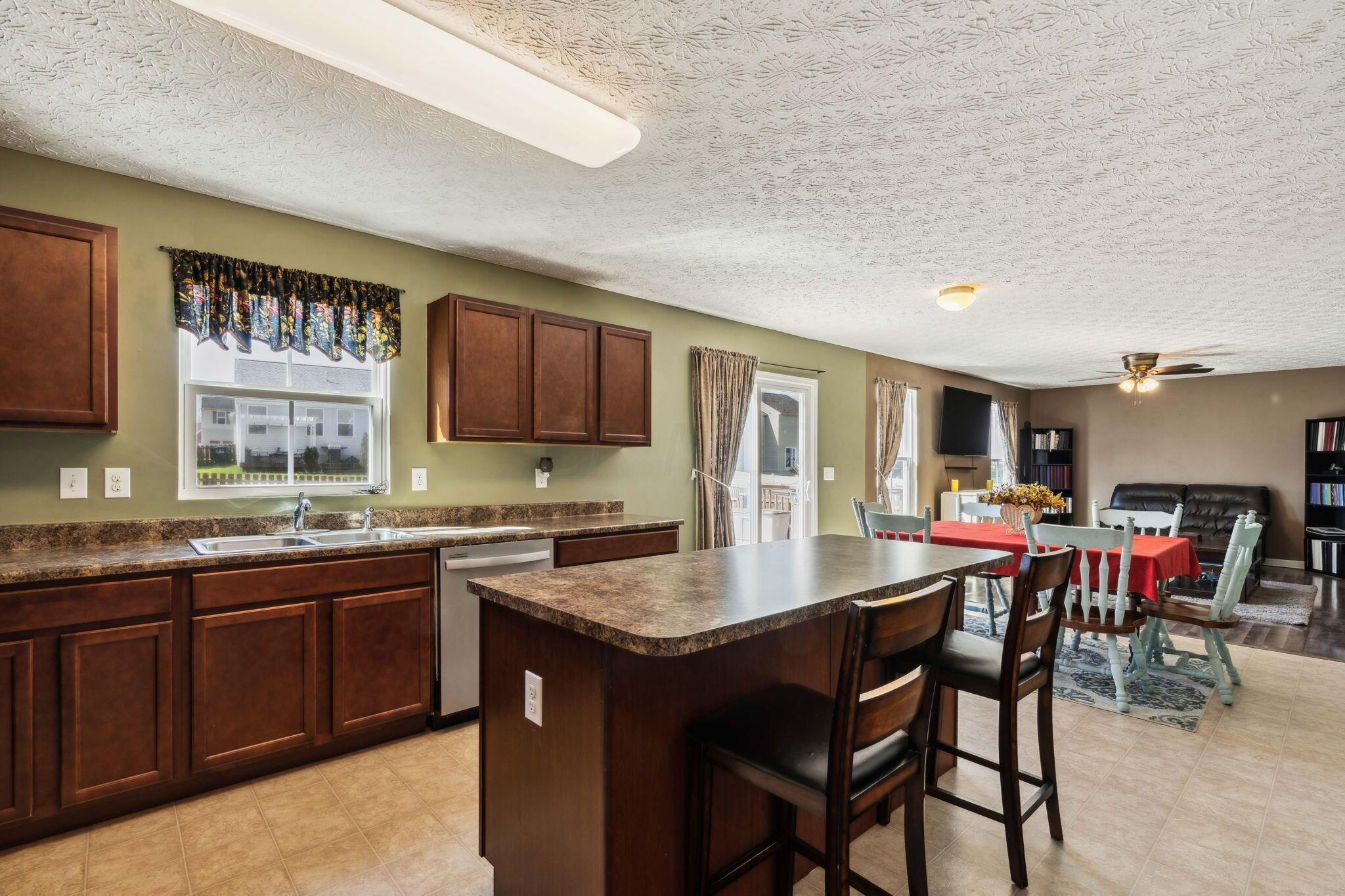 2546 Sun Ridge Court Lancaster, OH 43130 - Photo 13 of 46 14-web-or-mls-2546-sun-ridge-ct