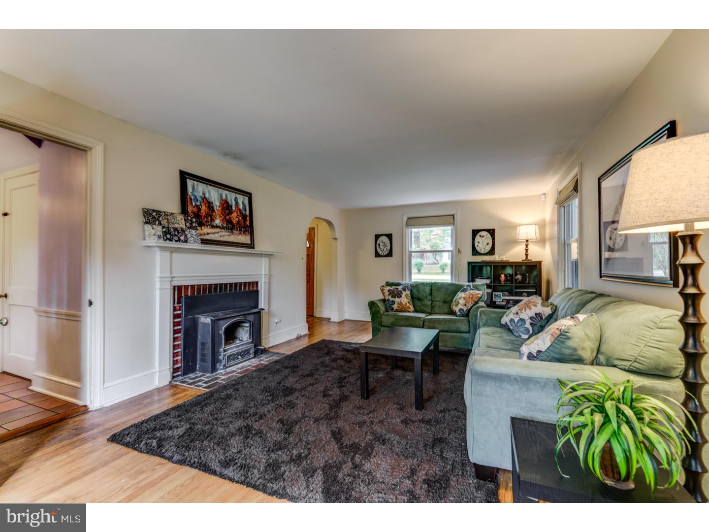 3416 Pine Road Huntingdon Valley, PA 19006 - Photo 4 of 25 Gallery Image 4