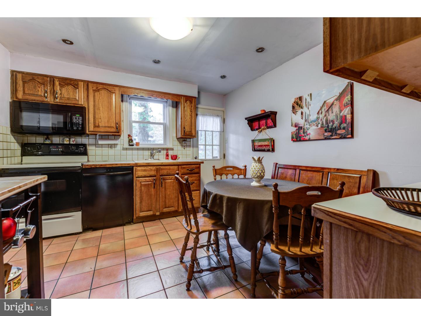 3416 Pine Road Huntingdon Valley, PA 19006 - Photo 8 of 25 Gallery Image 8
