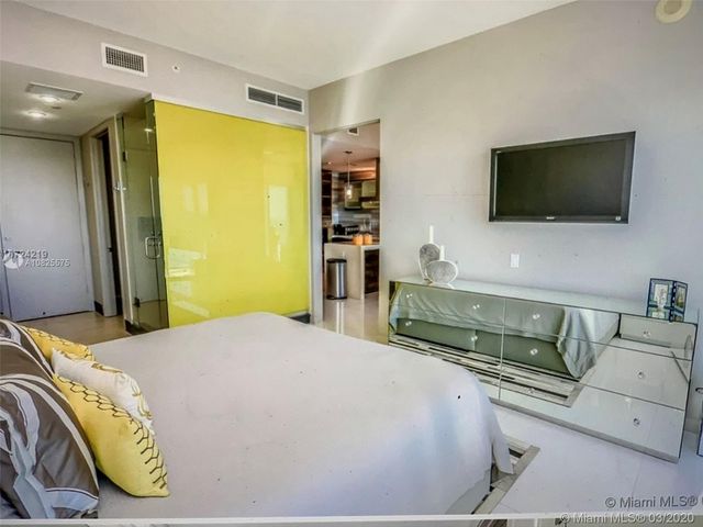 $575,000 | 1100 Biscayne Boulevard, Unit 4003, Miami, FL 33132
