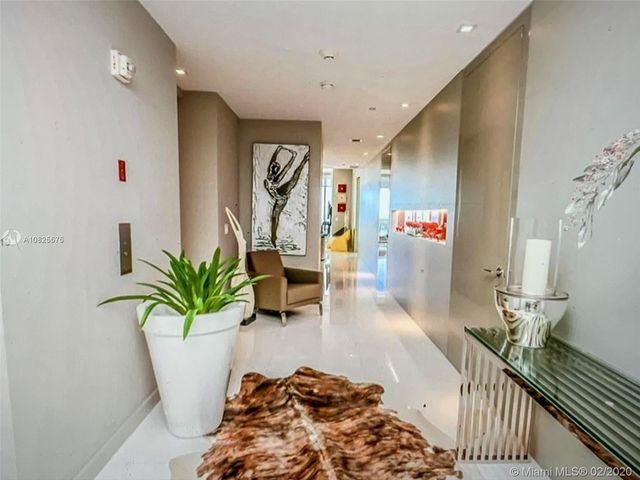 $575,000 | 1100 Biscayne Boulevard, Unit 4003, Miami, FL 33132