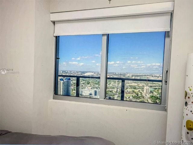 $575,000 | 1100 Biscayne Boulevard, Unit 4003, Miami, FL 33132