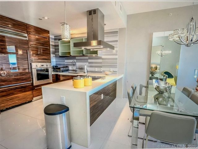 $575,000 | 1100 Biscayne Boulevard, Unit 4003, Miami, FL 33132