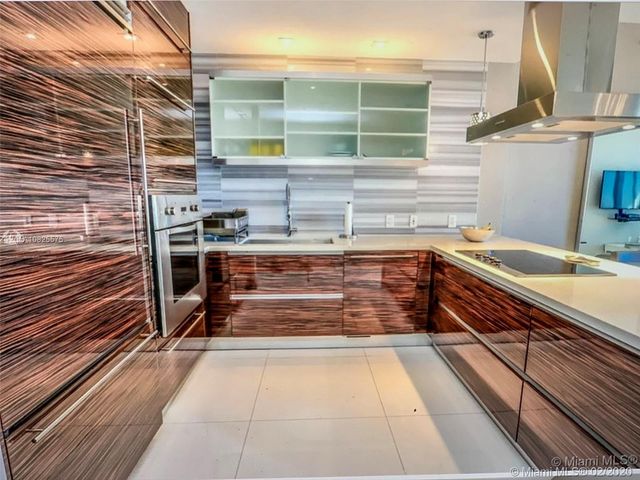 $575,000 | 1100 Biscayne Boulevard, Unit 4003, Miami, FL 33132