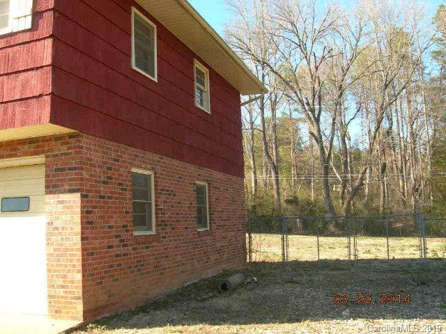 101 Bond Street Marion, NC 28752 - Photo 3 of 12